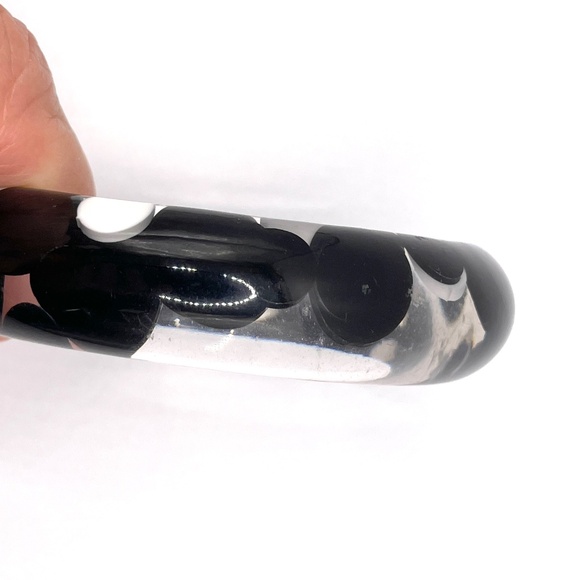 Vintage Clear Black White Lucite Aspirin Pill Style Polka Dot Bangle Bracelet - Picture 3 of 15